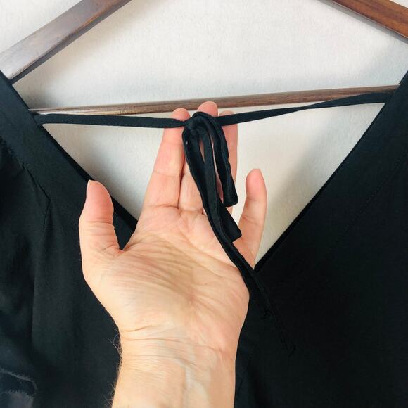 Old Navy Embroidered Flutter-Sleeve Dress XL Black and White Tiered EUC - Picture 7 of 16